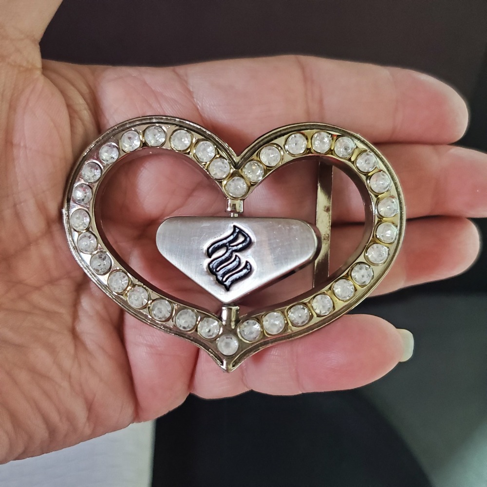 ROCAWEAR Y2K Heart Rhinestone Belt Buckle Silver Tone Hip Hop Bling RW Logo